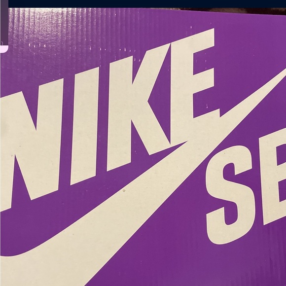 Nike dunks by any mean supreme dunk high blue navy red size9 used a couple times - Picture 7 of 10